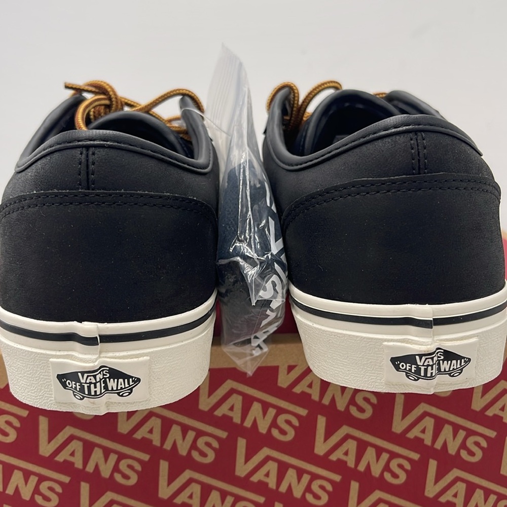 Vans Men’s Black Sneakers Classic Low-Top Design Atwood (Leather)BIck/Mrshmllow - Picture 13 of 16